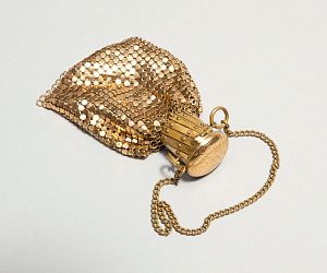 Раздвижной дамский кошелек в виде мешочка. Франция, начало ХХ века.
