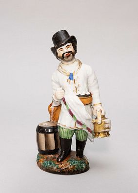 Скульптура "Сбитенщик". Россия, частные заводы Гжели, 1840-50-е годы.