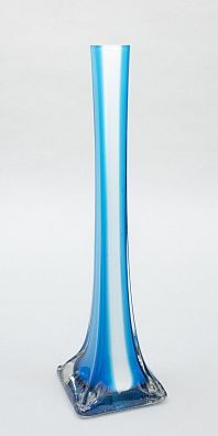 Ваза формы "берц" лазурного стекла. Богемия, 1970-80-е годы.
