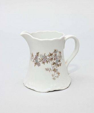 Молочник "Незабудки". СССР, Дмитровский фарфоровый завод, 1934-40 годы.