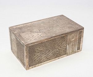 Коробка сигарная "Табакъ привоз". Россия, Санкт-Петербург, фирма Habana Flor, мастер - Михаил Исаков, 1896 г.