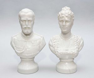 Парные бюсты Императора Николая II и Императрицы Александры Федоровны. Франция, начало ХХ века.