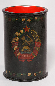 Подставка под карандаши "Уз СССР". СССР. Палех. Неизвестный автор. 1930-е.