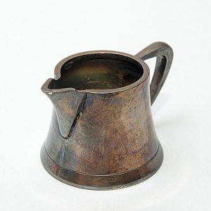 Сливочник. Австрия, фабрика Art Krupp Berndorf, 1891 - 1917 годы.
