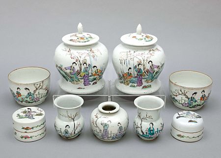 Будуарный набор китайской куртизанки ("чаньсань"). Китай, до 1920 года.