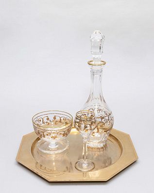 Ликерный набор с узором в виде цветочных гирлянд, Швейцария, фирма Amphora, середина ХХ века.