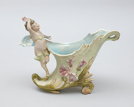 Ваза в виде цветочного бутона с эльфом. Западная Европа, конец XIX - начало ХХ века.
