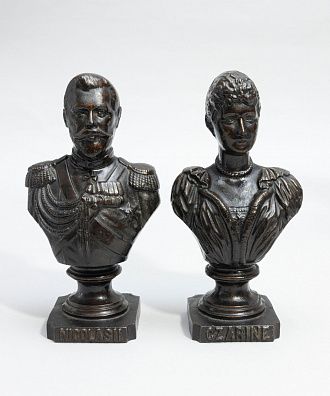 [К визиту Императорской семьи во Францию] Парные бюсты Императора Николая II и Императрицы Александры Федоровны. Франция, скульптор - D. Cocuel, ок. 1896 г.