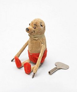 Игрушка заводная "Медведь". СССР, 1930-50 годы.