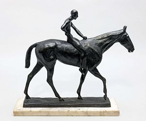 (Подарок Вильгельму Канарису от супруги) Скульптура "Всадник". С дарственной надписью. Германия, автор модели - Райнхольд Кюбарт, 1930-е годы.