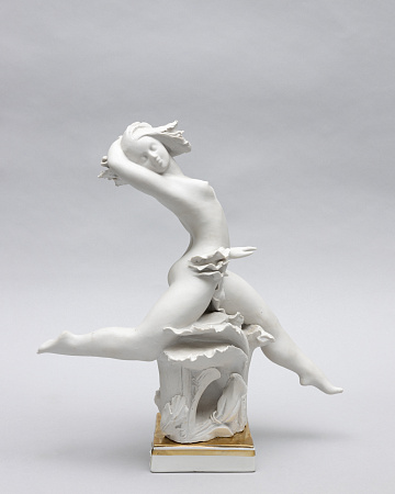Скульптура "Лето". СССР, автор и исполнитель модели - Н.Н. Ропова, 1979 г.