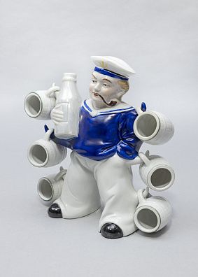 Штоф "Моряк" и шесть стопок в виде кружек. Германия, 1950-70 годы.