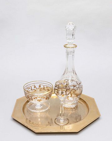 Ликерный набор с узором в виде цветочных гирлянд, Швейцария, фирма Amphora, середина ХХ века.