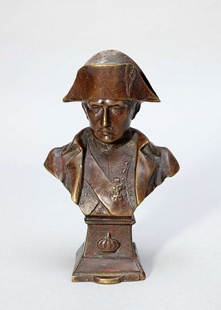 Скульптурный бюст Наполеона I Бонапарта. Западная Европа, конец XIX - первая треть ХХ века.