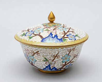 Шкатулка в технике клуазоне. Китай, вторая половина ХХ века.