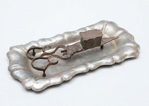 Ножницы для снятия нагара, с подносом. Россия, XIX в.