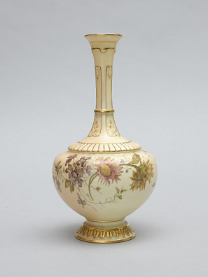 Ваза солифлер. Англия, фирма "Роял Вустер" ("Royal Worchester"). 1894.