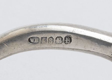 Лопатка для собирания крошек со скатерти. Великобритания, Sheffield, William Hutton & Sons, вторая половина XIX века.