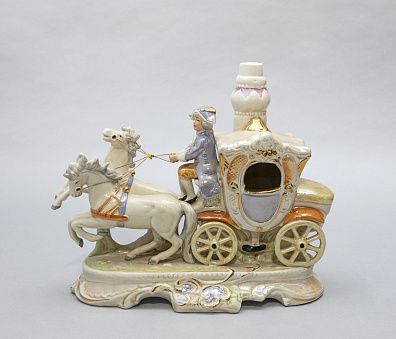 Скульптура "Карета с парой лошадей". Германия, мануфактура Carl Schneider's Heirs, 1952-72 годы.