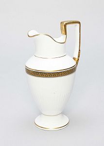 Сливочник с меандровым орнаментом. Франция, заводы Саргемина, 1860-1919 годы.