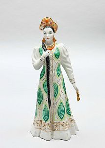 Скульптура "Хозяйка Медной горы" (актриса Татьяна Макарова). СССР, Дулевский фарфоровый завод, скульптор - А. Бржезицкая, 1957 г.